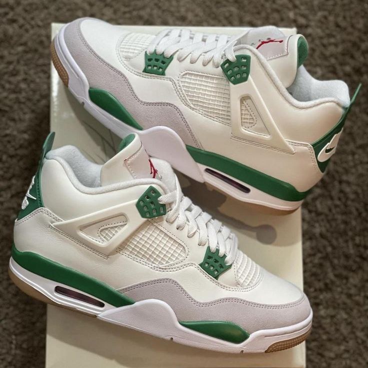 AirJ Retro4 SB Pine Green
