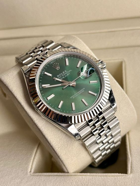 R OYSTER PERPETUAL DATEJUST